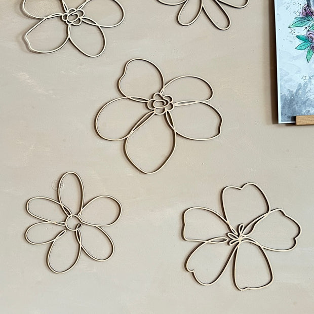 Set of 6 Wooden Flowers Wall Decoration - Wildflowers